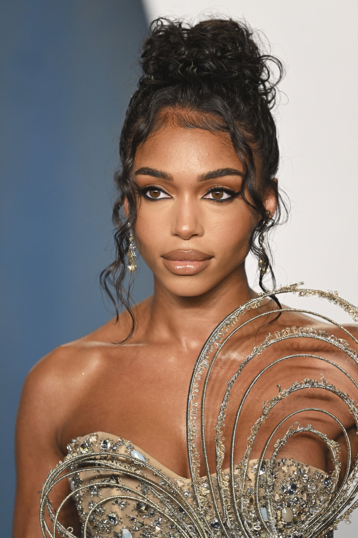 Make Up Trend