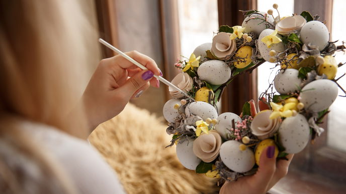 Osterkranz basteln: 3 DIY-Anleitungen für Ostern