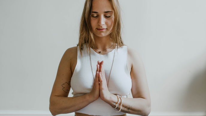 Mantra: Bedeutung, Wirkung und Beispiele für die Mantra Meditation