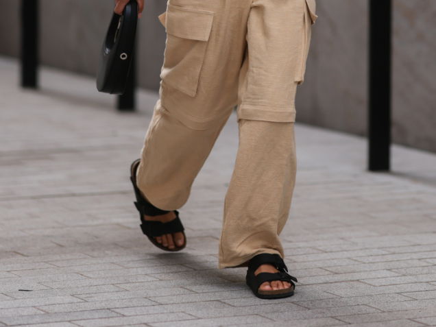 Schwarze Birkenstocks