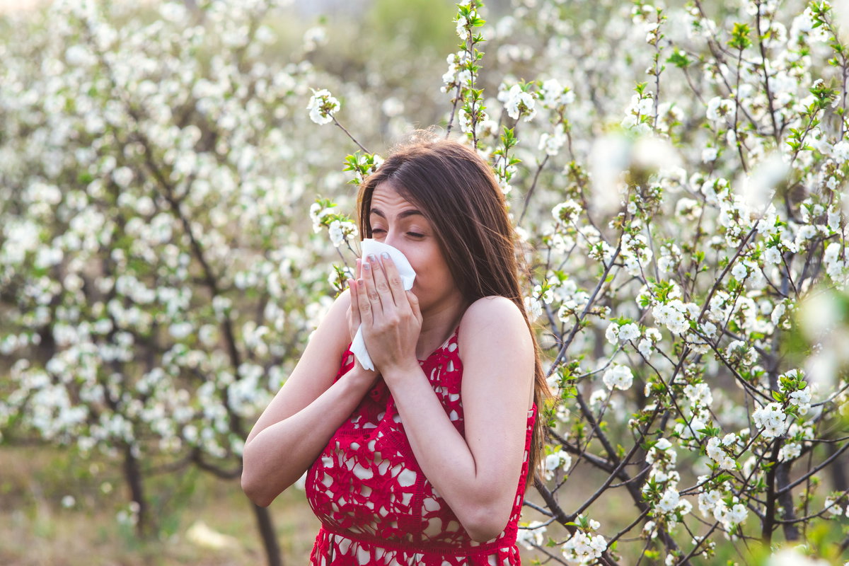 Frau mit Allergie