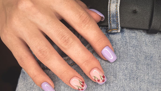 Nailart wie vom Profi! So gelingen dir zuckersüße "Cherry Nails" für den Frühling