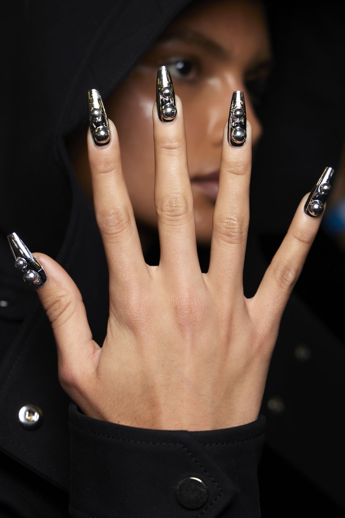 Snake Nails