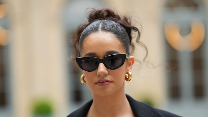 Diese speziellen 90s-Frisuren für wellige Haare tragen wir im Frühling rauf und runter
