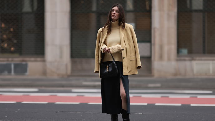 Die goldene Mitte: Mit diesen 3 Twists tragen Fashionistas Midiröcke im Frühling