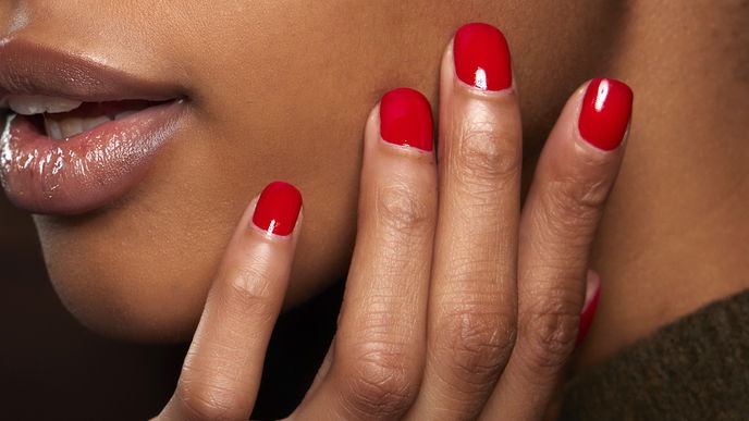 Nagel-Trend 2024: Die "Cherry Jello Nails" machen sofort Sommerlaune