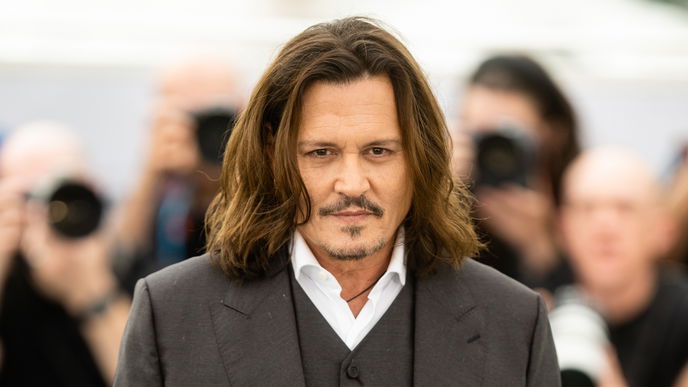Johnny Depp früher und heute: So hat sich der Star über die Jahre verändert