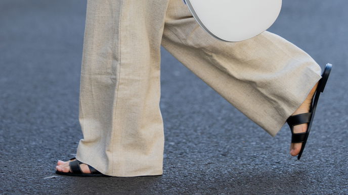 Sommer-Trends 2023: 3 flache H&M-Sandalen, die uns jetzt den Atem rauben