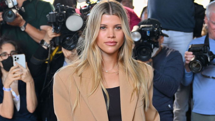 Sofia Richie schwört auf diesen rosafarbenen Lippenstift