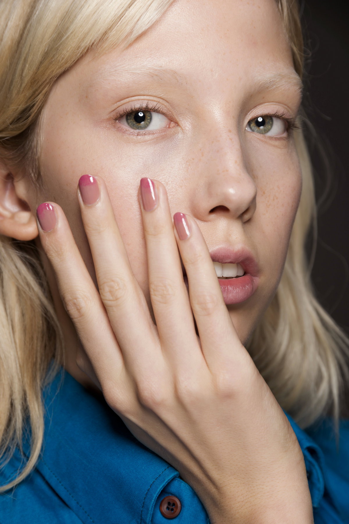 Ombré Lip Gloss Nails