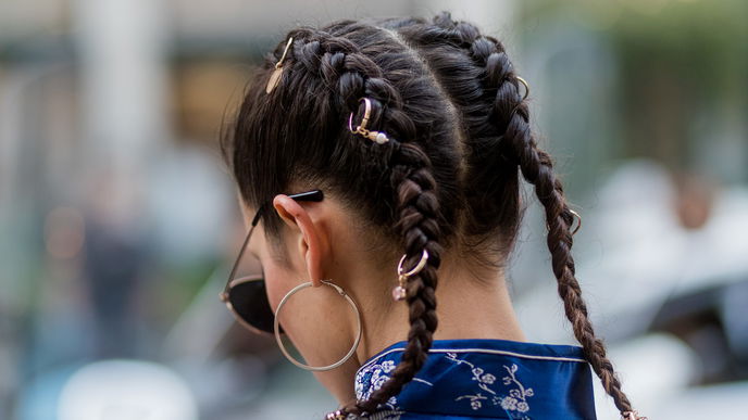 Kurze Haare flechten? Unbedingt! Diese Frisuren sind wahre Haarträume