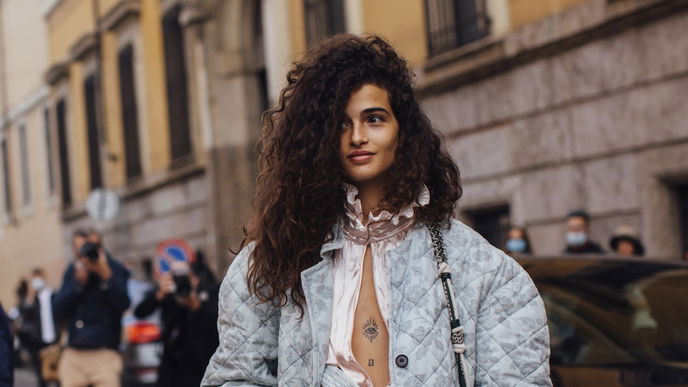 Für glattes Haar: Das ist das beste Anti-Frizz-Spray für den Sommer 2023