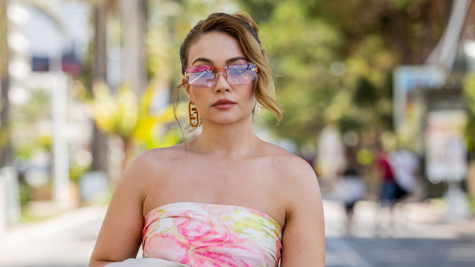 Dieses tolle Kleid von Zara für unter 25 Euro ist ein absoluter Liebling für den Sommer
