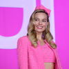 Margot Robbie erklärt: SO wurde die High Heel-Szene in "Barbie" gedreht