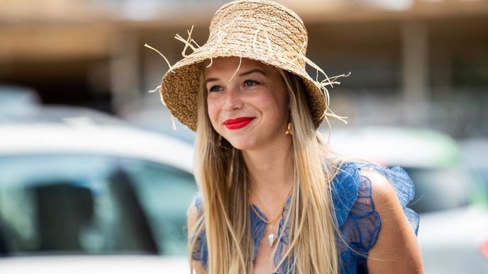 Der Coastal Grandmother Trend erobert die Modewelt und das steckt dahinter