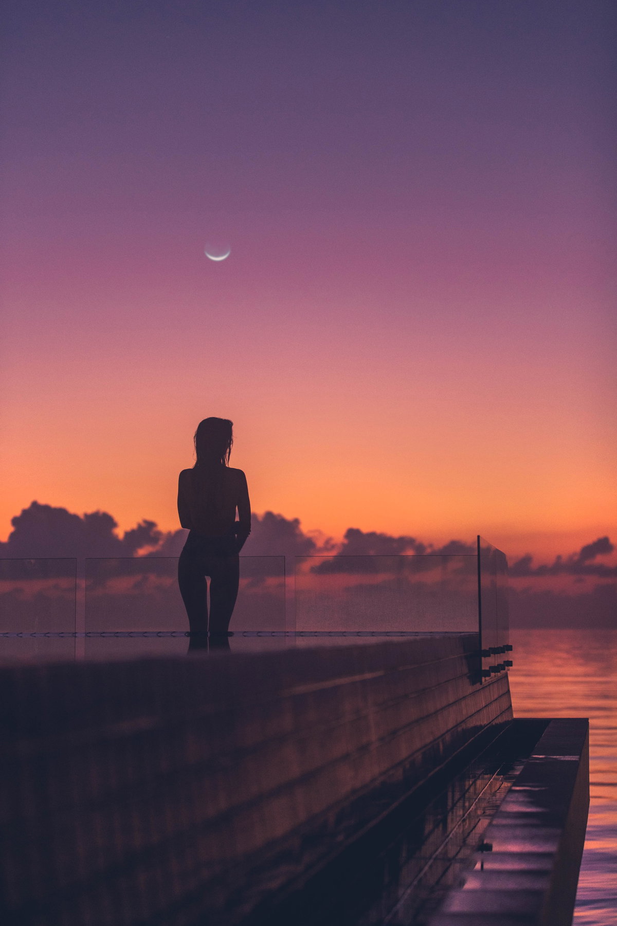 Frau mit Mond