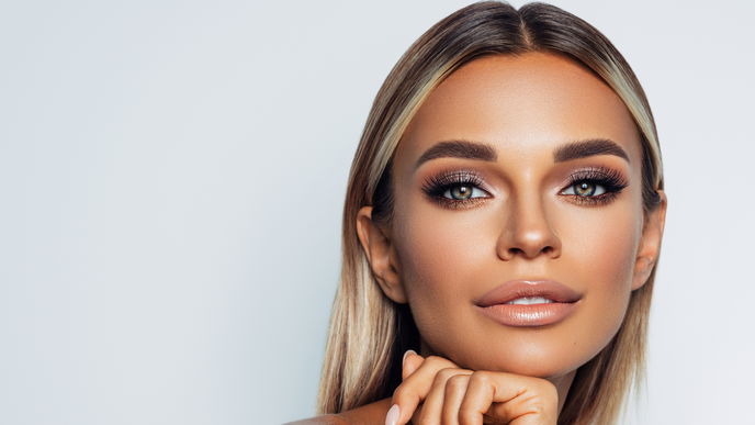 Make-up-Trends 2023: Alle wollen jetzt das virale Latte Make-up tragen – so stylst du es nach