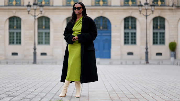 Mit diesen Styling-Tipps kannst du dein Kleid im Winter tragen