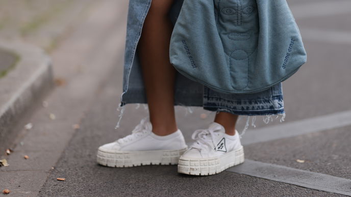 Diesen günstigen Tamaris-Sneaker hat unser Modeherz erobert