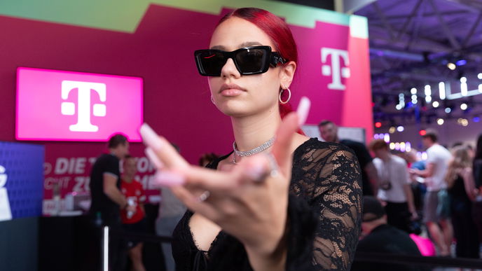 badmómzjay räumt mit Vorurteilen gegen Frauen im Rap auf