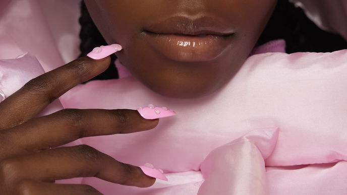 Nagel-Trends 2023: Die "Barbiecore"-Nails musst du kennen
