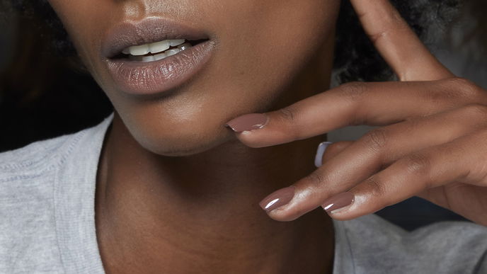 Nagellack-Trend: Diese 5 edlen Farben tragen wir im Herbst