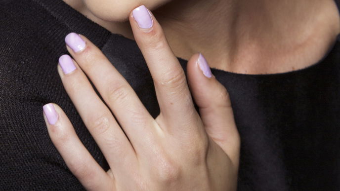 Nagel-Trends: Die "Lavender Latte Nails" versüßen uns jetzt den Alltag