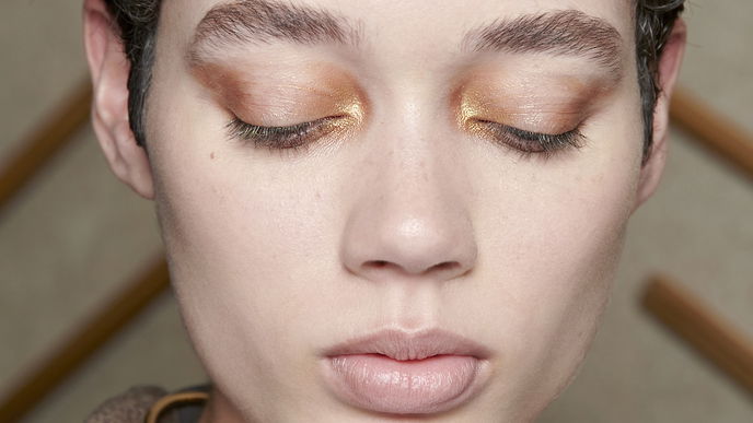 Das Golden Hour Make-up ist der neuste Beauty-Trend im Herbst