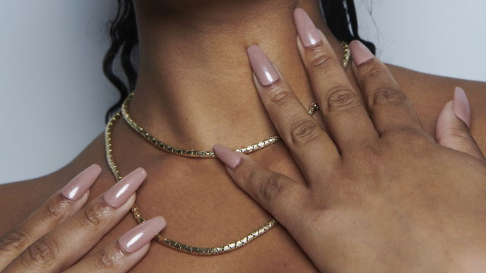 Nagel-Trends: Die "Chai Latte Nails" passen einfach zu jedem Outfit