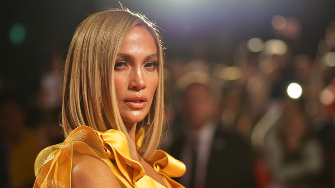 Den eleganten Frisuren-Trend "Flipped Bob" tragen wir den ganzen Herbst