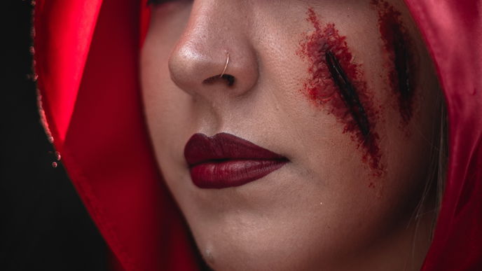 Narben schminken: Einfache Anleitungen für Halloween