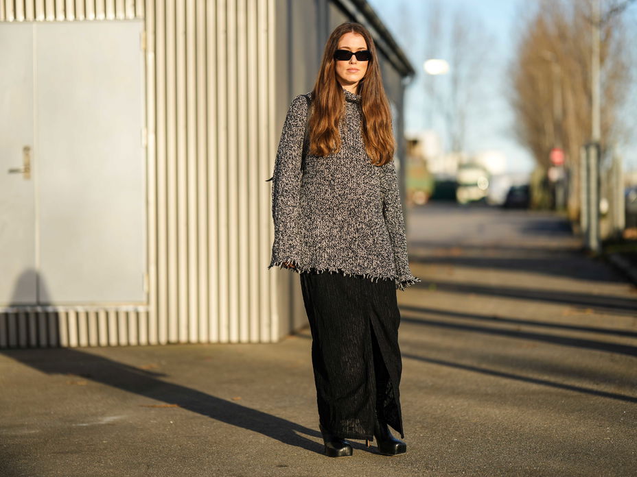 Frau in Pullover