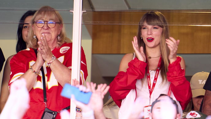 Taylor Swift: 4 Fakten, die du über ihren neuen Freund Travis Kelce wissen musst