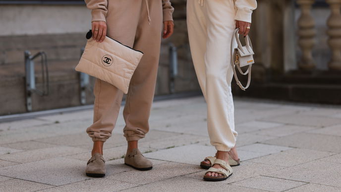Stylische Frauen sind verrückt nach den Birkenstock-Sandalen "Boston"