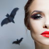 Fledermaus schminken: So geht das schaurige Halloween Make-Up