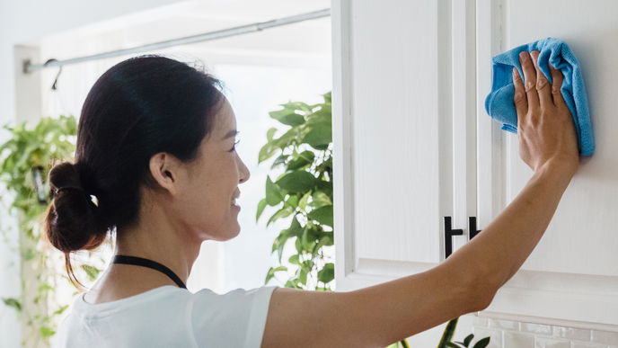 4 Fehler, die jeder beim Putzen der Küche macht