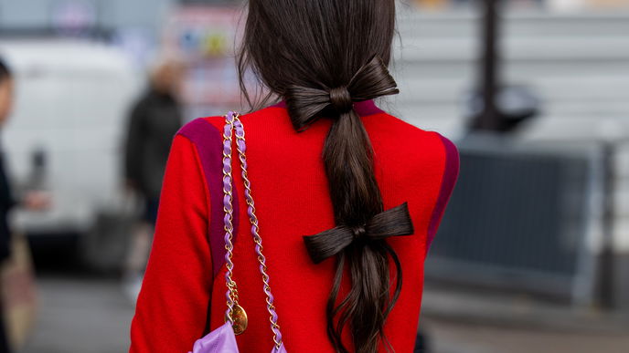 Frisuren-Trends: Diese süßen Haarschleifen tragen wir im Herbst