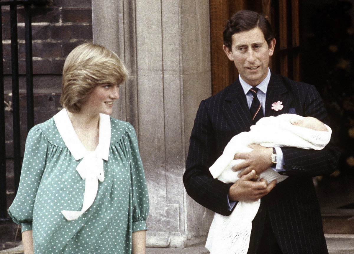 Prinzessin Diana und Prinz Charles mit Prinz William