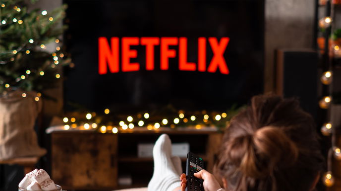 Die besten Netflix Serien für gemütliche Winterstimmung