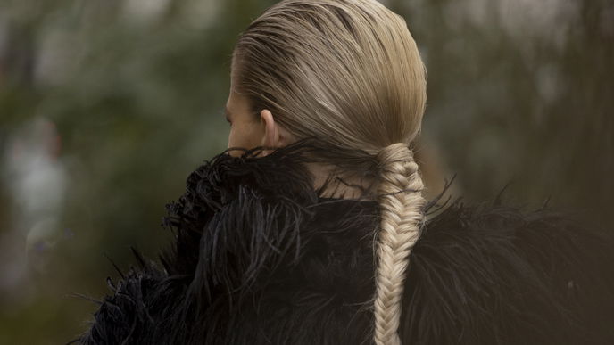 Frisuren-Trends: Im Winter tragen wir unseren Pferdeschwanz nur noch in diesem Style