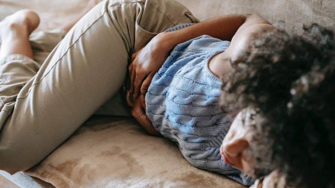 Nach dem Eisprung verspürst du ein ziehen im Unterleib? Was die Ursachen sind
