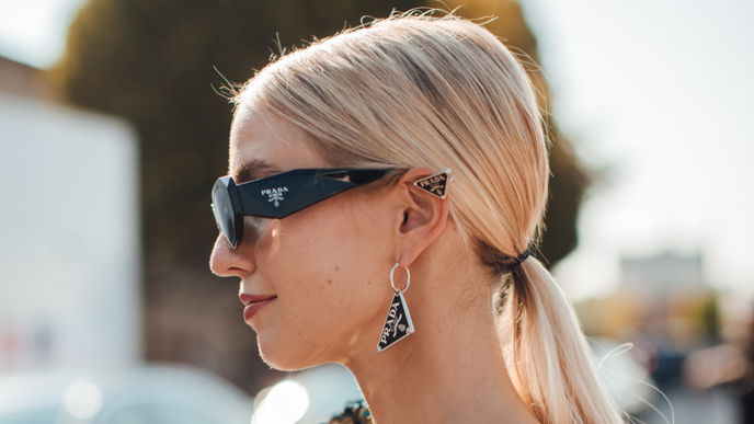 Trend-Frisur: 3 Styling-Fehler, die dir deinen „Aussie Slickback“ versauen
