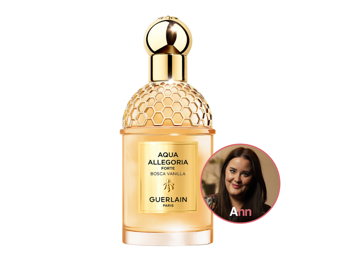 "Ich liebe Parfum – so sehr, dass ich mehrmals am Tag nachsprühe. Nur um sicher zu gehen und selbst immer wieder schnuppern zu können. Und dabei setze ich am liebsten auf warme Düfte, die mich einhüllen wie eine sanfte Umarmung und nicht so schnell verfliegen. "Bosca Vanilla Forte" aus der Aqua Allegoria-Reihe von Guerlain ist genau so ein Parfum. Die süße Vanille, gepaart mit Akzenten von Bitterorange und Treibholz, haben das Eau de Parfum sofort zu einem meiner absoluten Lieblings-Düfte gemacht – und einem Beauty-Favoriten 2023 (… und sicher auch noch 2024!)" - Ann