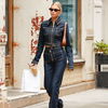 Slim Jeans kombinieren wir für jetzt nur noch wie Elsa Hosk