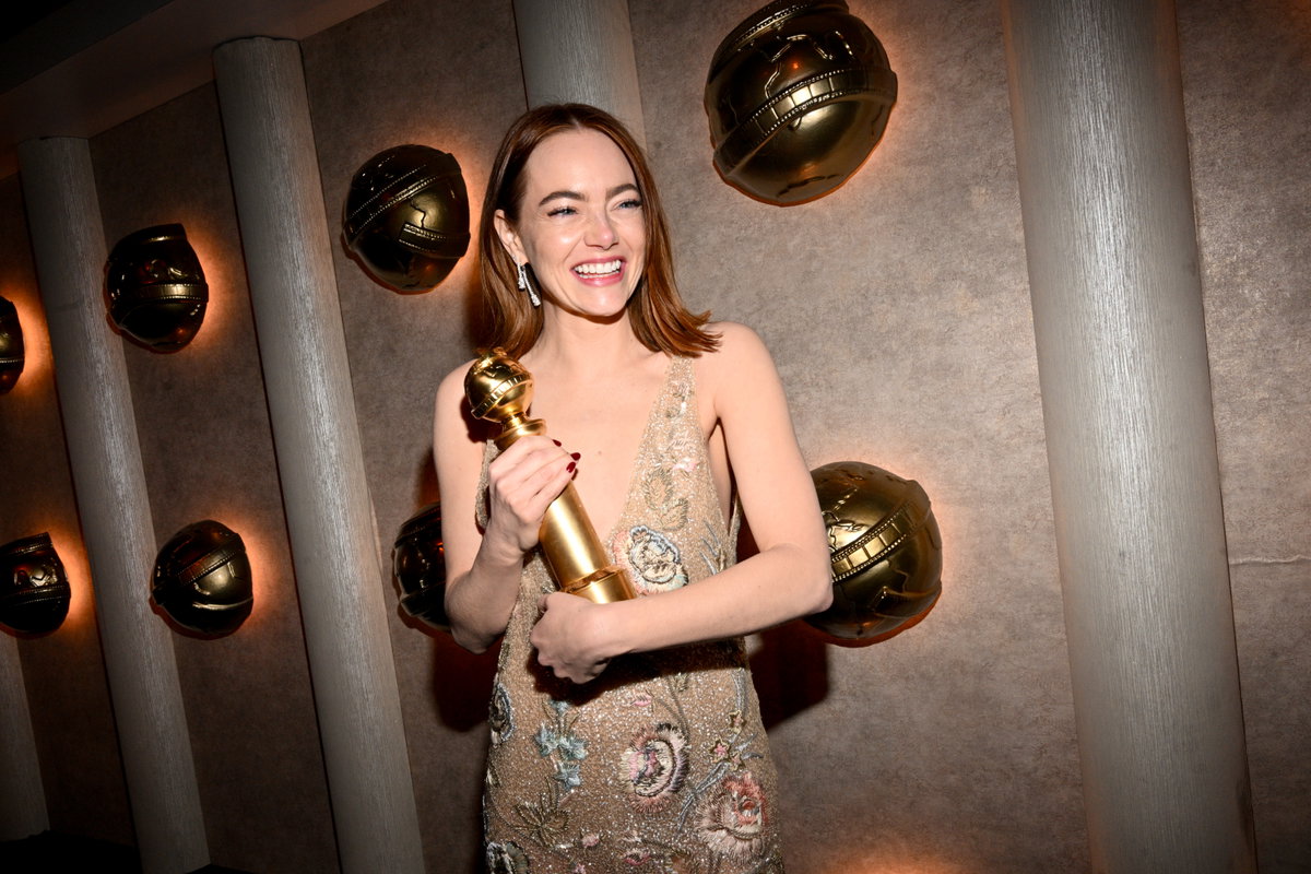 Emma Stone zählt zu den Abräumerinnen des Abends und sicherte sich den Golden Globe als beste Hauptdarstellerin im Film "Poor Things". Zudem punktete sie in unseren Augen mit ihrer Frisur, einem mittellangen Rolled Bob , den die Schauspielerin glatt trug - schlicht, elegant und absolut gelungen!