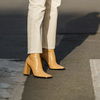Alle Französinnen setzen im Frühling auf Trend-Stiefel in dieser Farbe