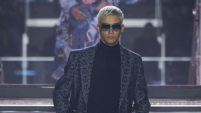 Diego Pooth überrascht mit neuer Frisur auf der Mailand Fashion Week