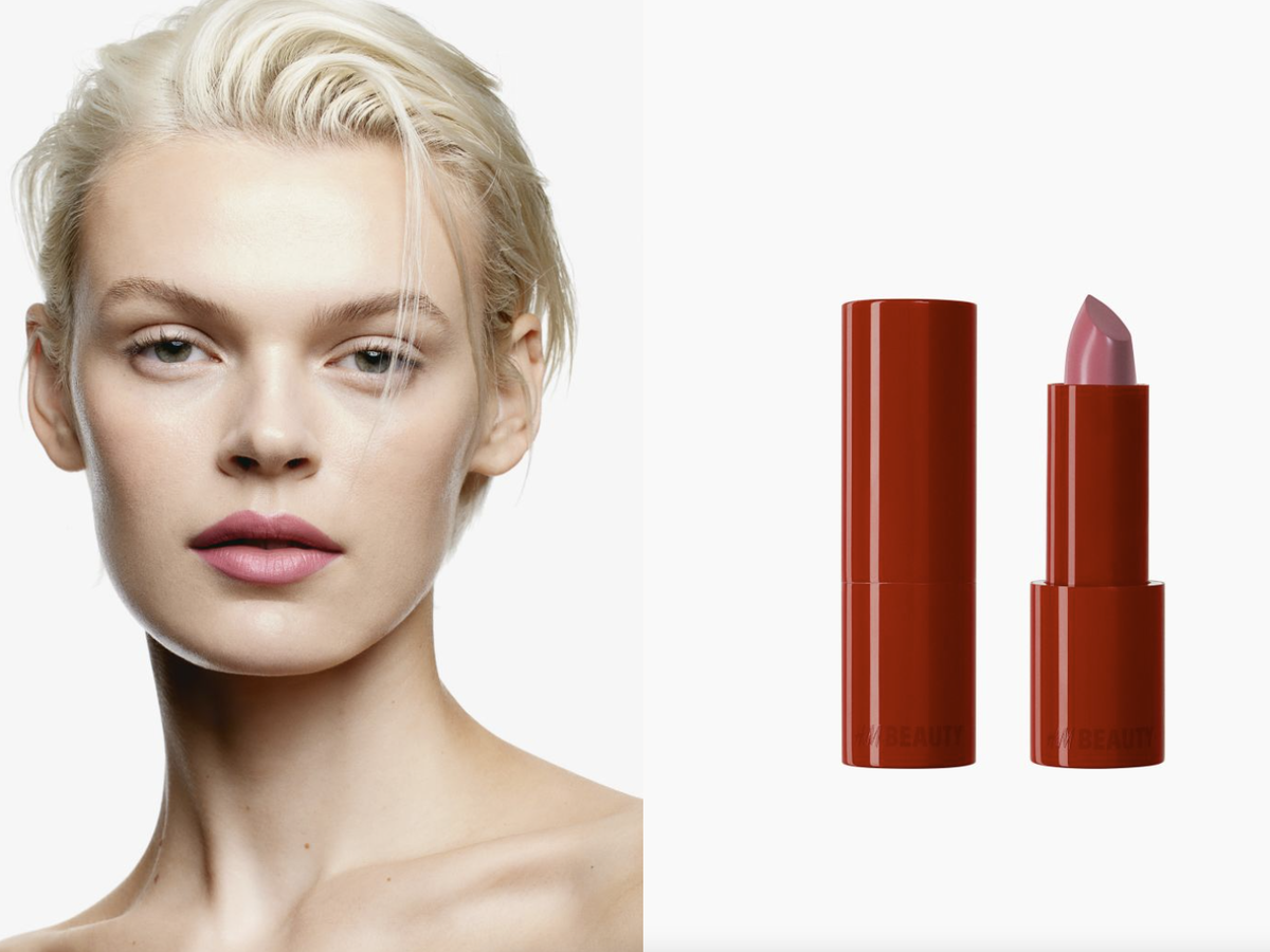 Den Satin-Lippenstift von H&M in unserer Lieblingsnuance "Bare Necessity" sicherst du dir hier.