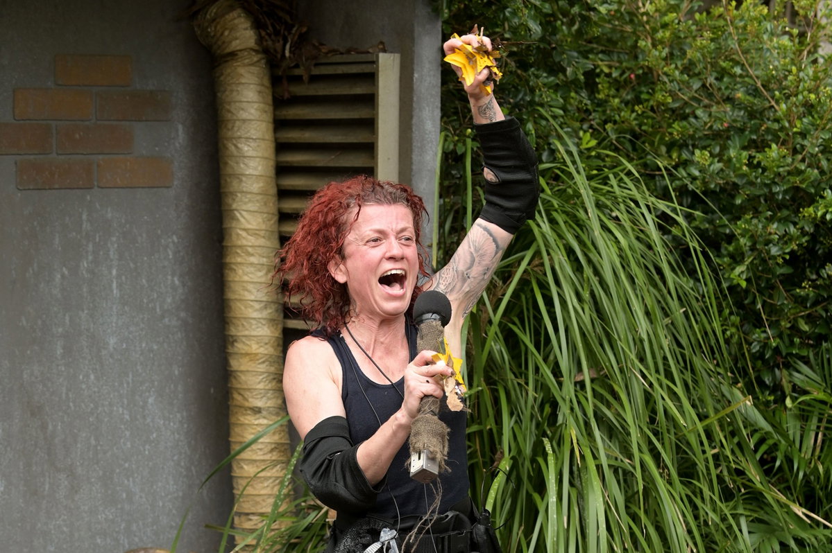 Lucy im Dschungelcamp