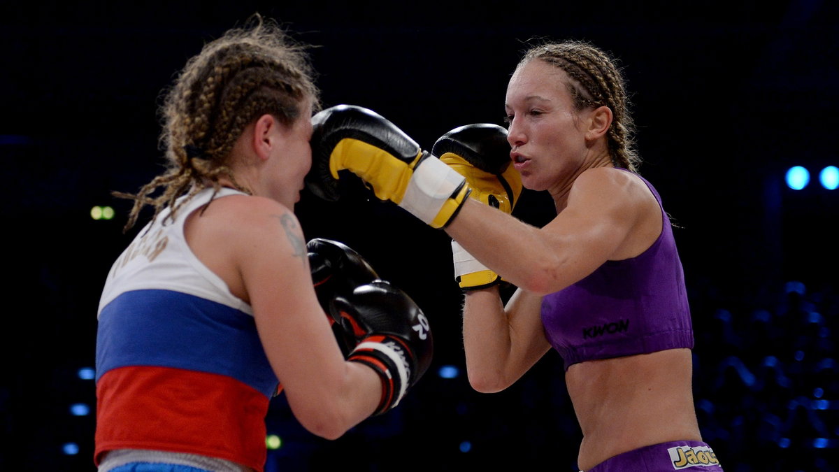 Dr. Christine Theiss Kickboxen